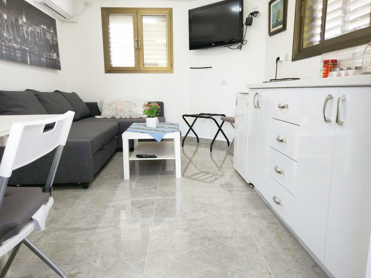 Carmela House Apartment อารัด ภายนอก รูปภาพ